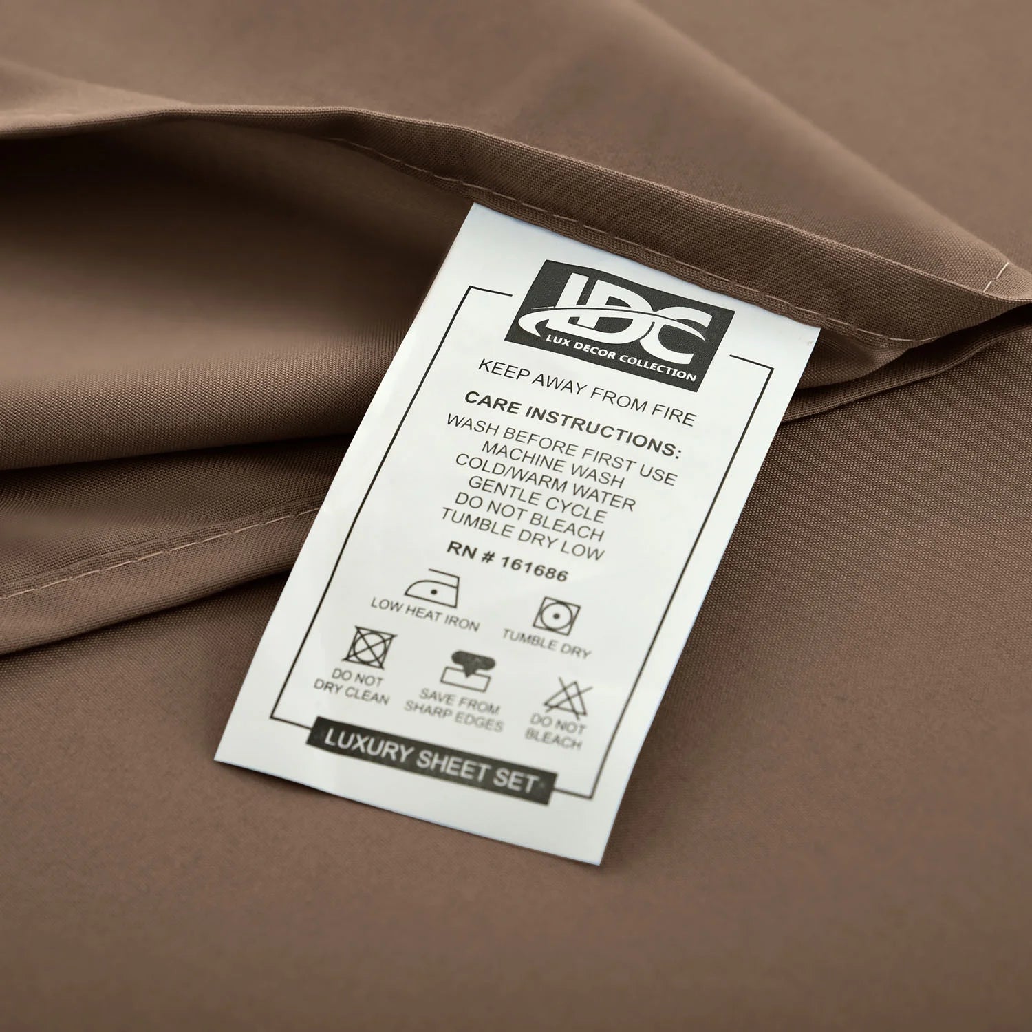 Twin XL Bed Sheets, Premimum 1800 Microfiber Deep Pocket Fitted Sheet, Flat Sheet & Pillowcases Bedding Set - Brown