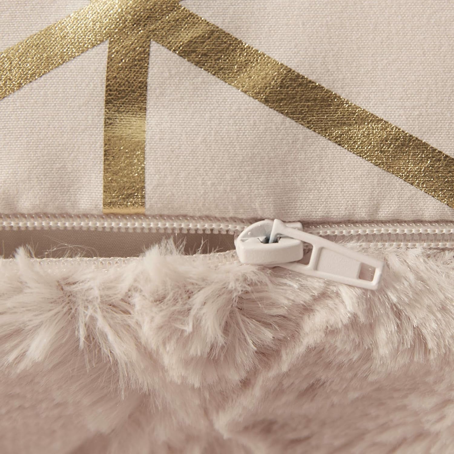 Ainsley Comforter Set-Geometric Metallic Print to Faux Fur Reverse Trendy All Season Hypoallergenic Bedding, Matching Sham, King, Blush 3 Piece (ID10-1763)