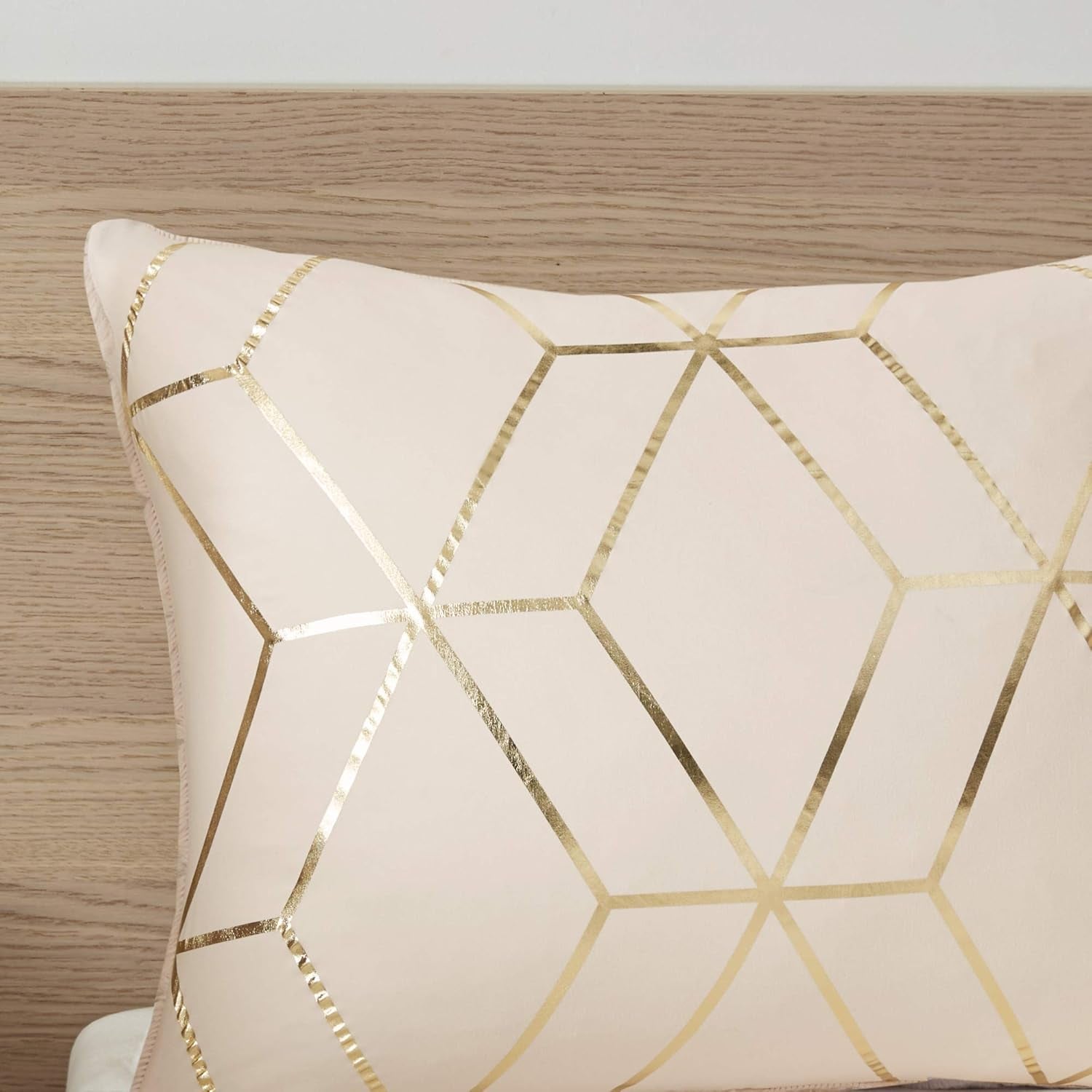 Ainsley Comforter Set-Geometric Metallic Print to Faux Fur Reverse Trendy All Season Hypoallergenic Bedding, Matching Sham, King, Blush 3 Piece (ID10-1763)